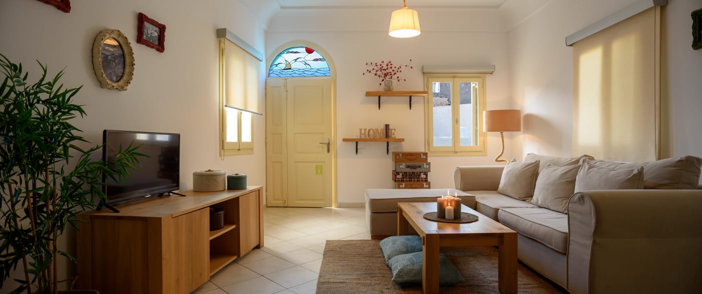 Suite-Home-Santorini-Room-6