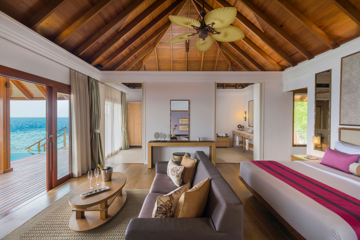 Dusit Thani Maldives 19