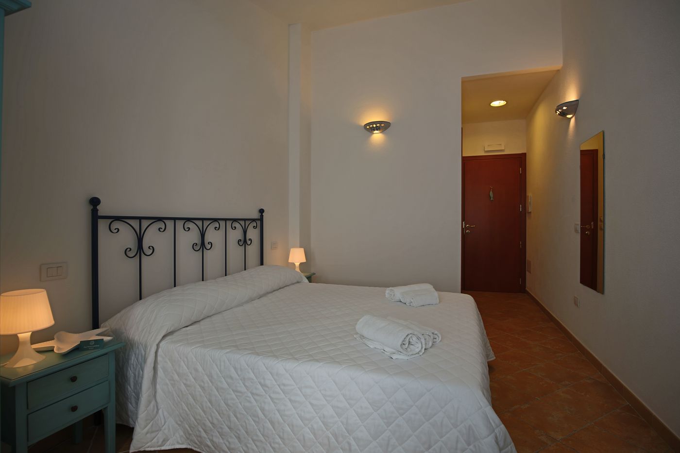 La-Smeraldina-Resort-Room-26