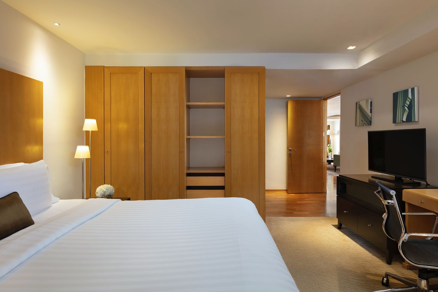 Tower-Club-at-Lebua-Room-33