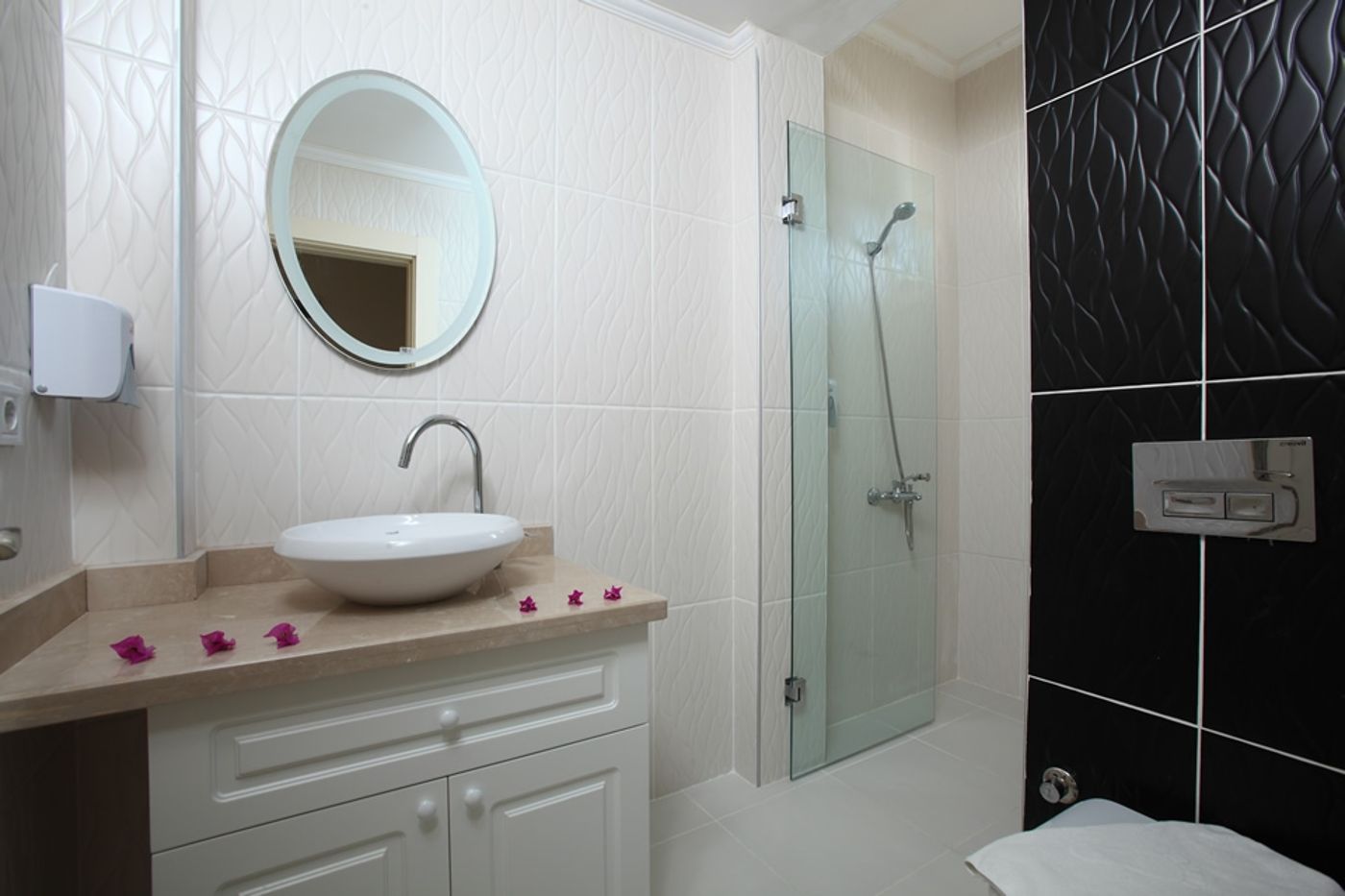 Summer-Garden-Apart-Room-19