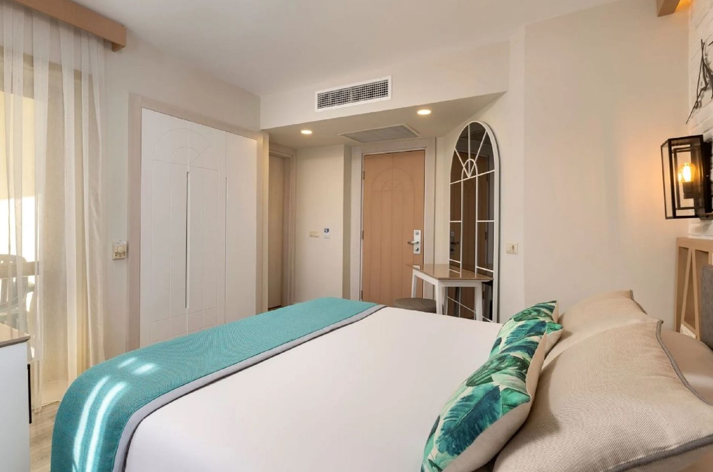 Limak-Arcadia-Sport-Resort-Room-25