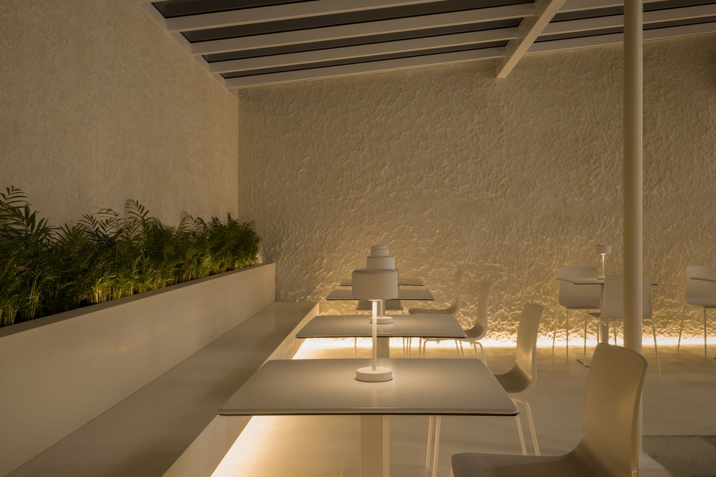 Hotel-Hello-Plovdiv-Lobby-3