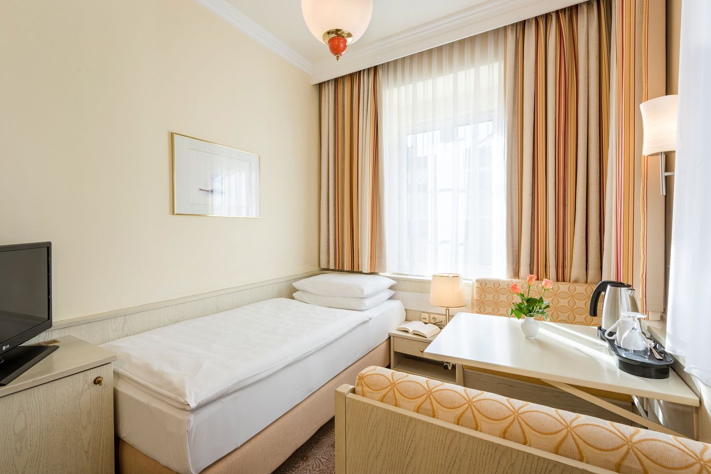 Scherer Salzburg-Austria-SALZBURG-Room-9