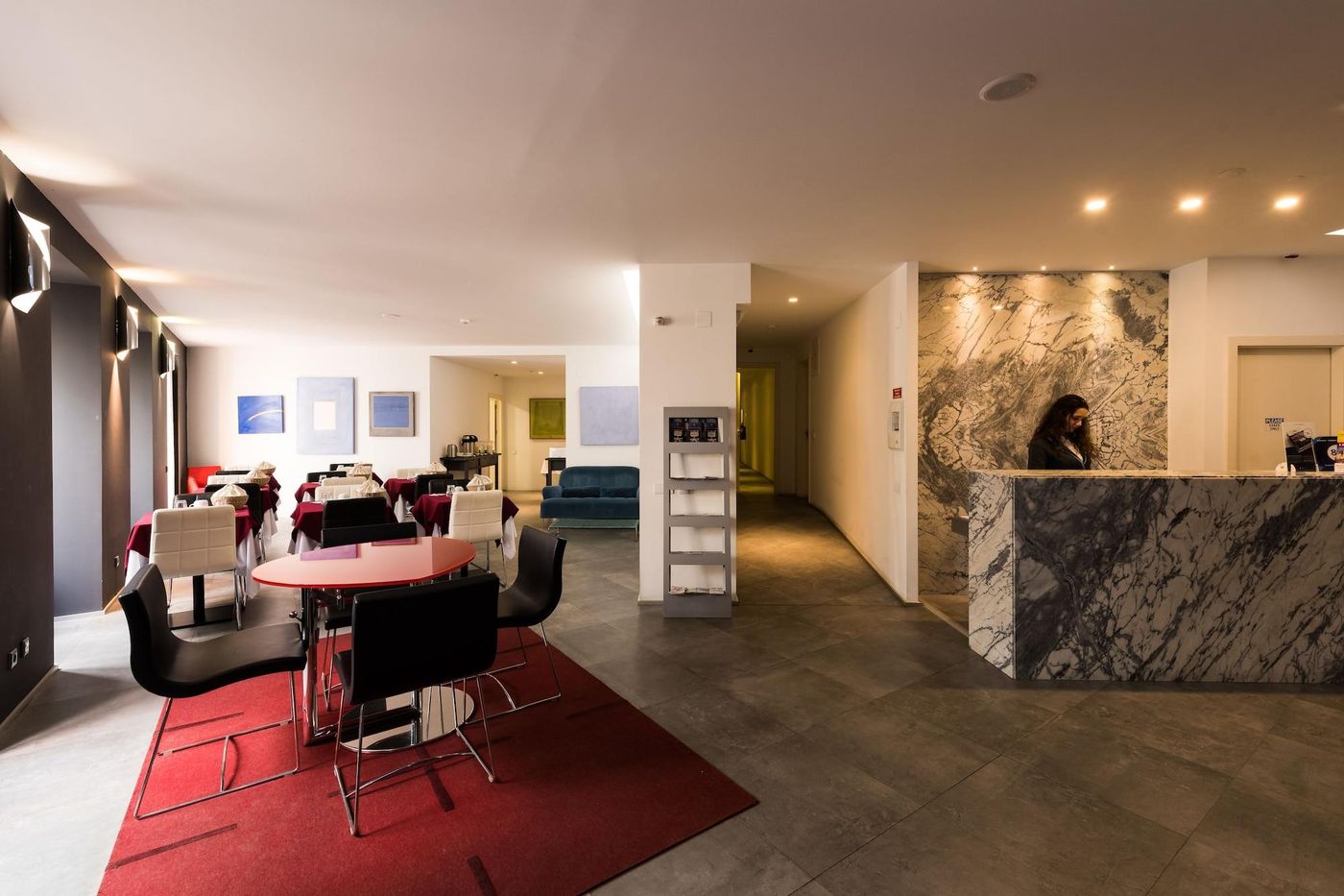 Alfama---Lisbon-Lounge-Suites-Lobby-13