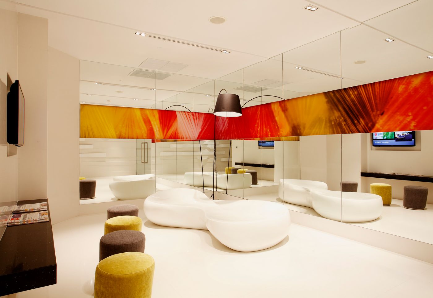 Centara-Watergate-Pavilion-Hotel-Bangkok-Lobby-17