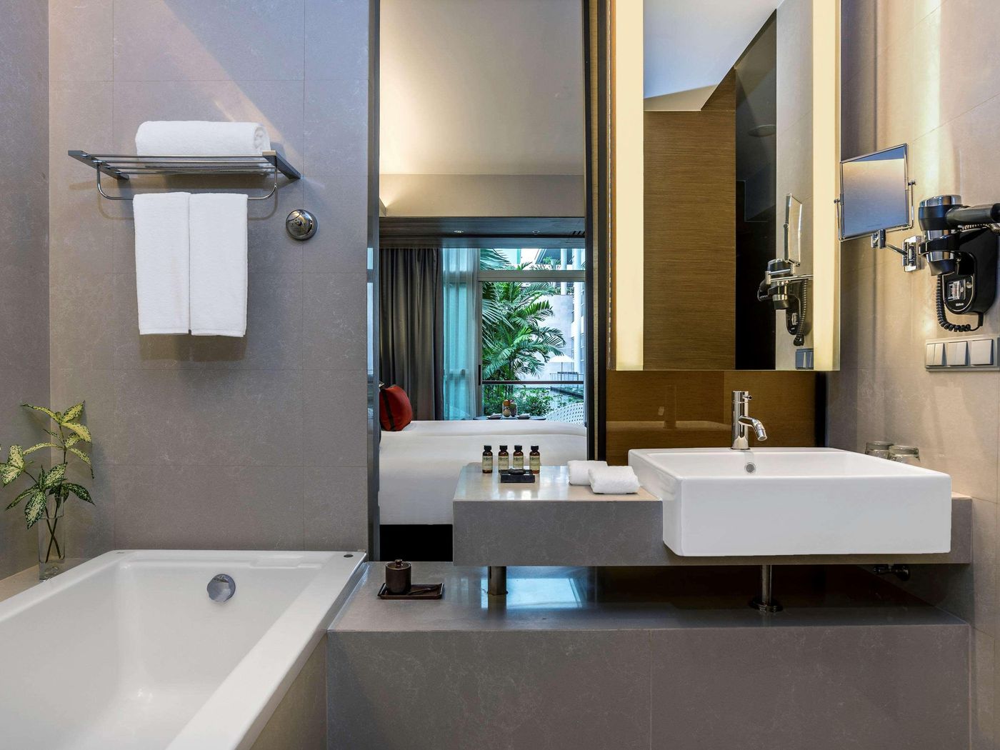 Pullman-Bangkok-King-Power-Room-42