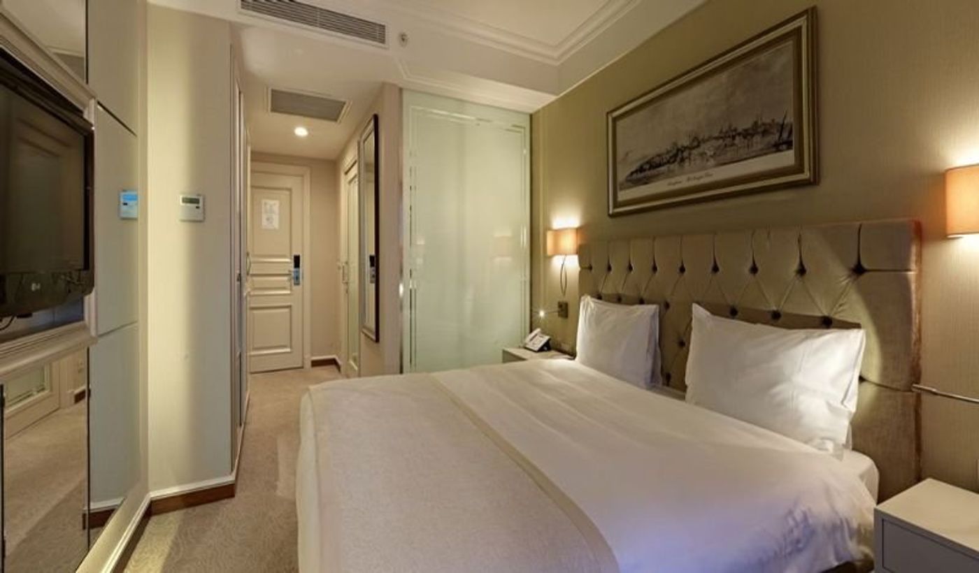 CVK-Taksim-Hotel-Istanbul-Room-42