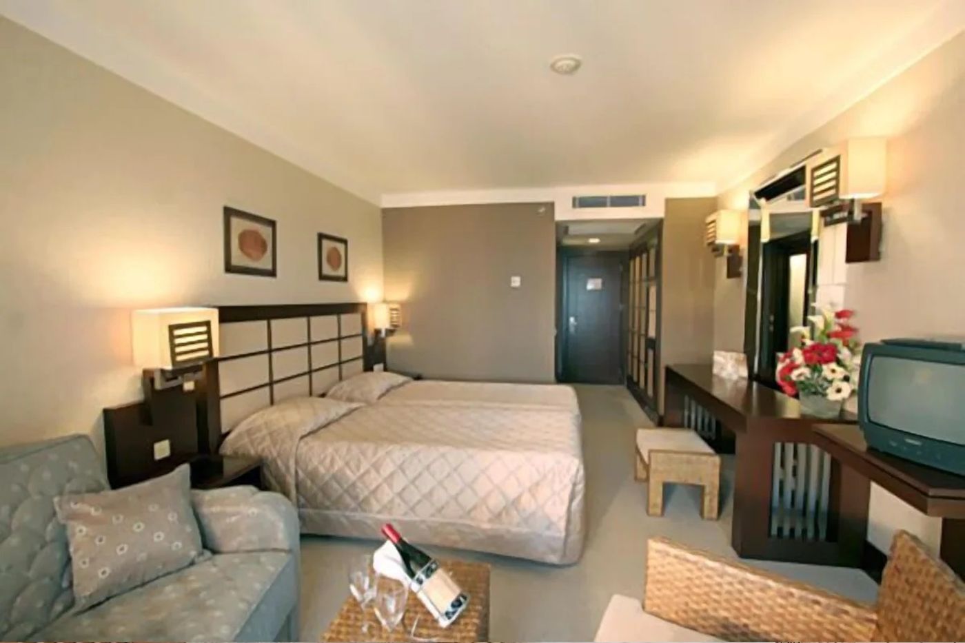 Mirada-del-Mar-Room-19