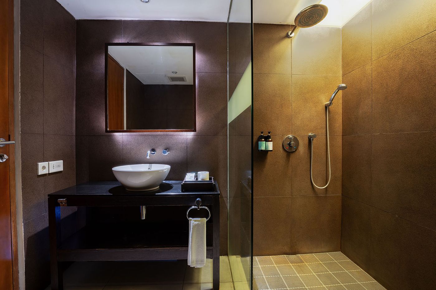 THE 1O1 Bali Fontana Seminyak-Indonesia-KUTA LEGIAN-Room-8