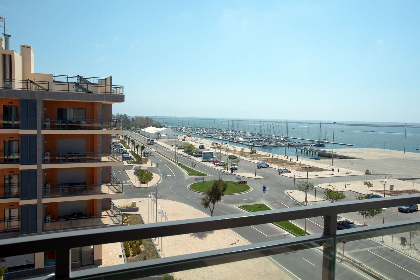 Real-Marina-Residence-Terrace-12