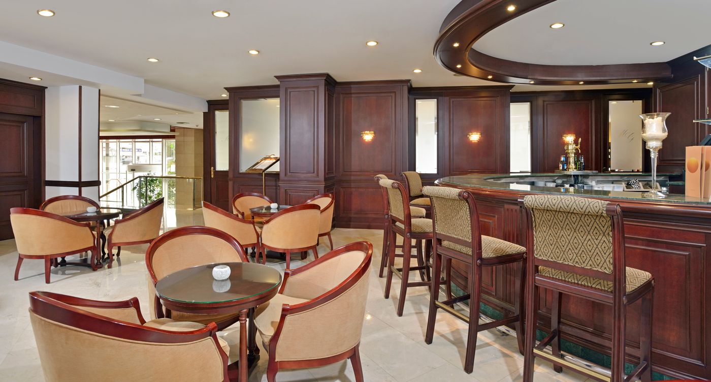 Best-Western-Premier-CMC-Girona-Bar-34