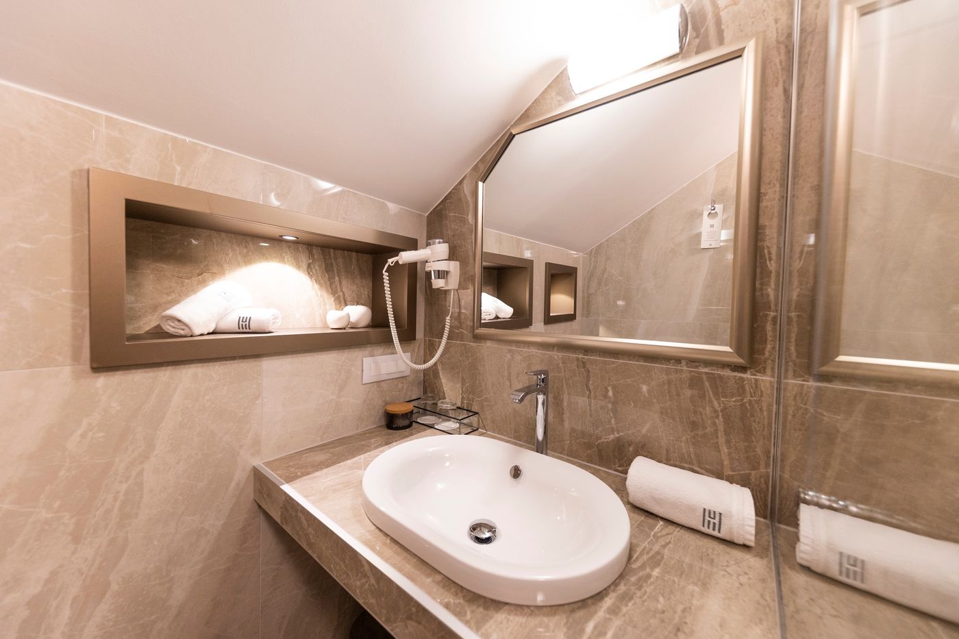 Heritage-Hotel-Tisno-Room-46