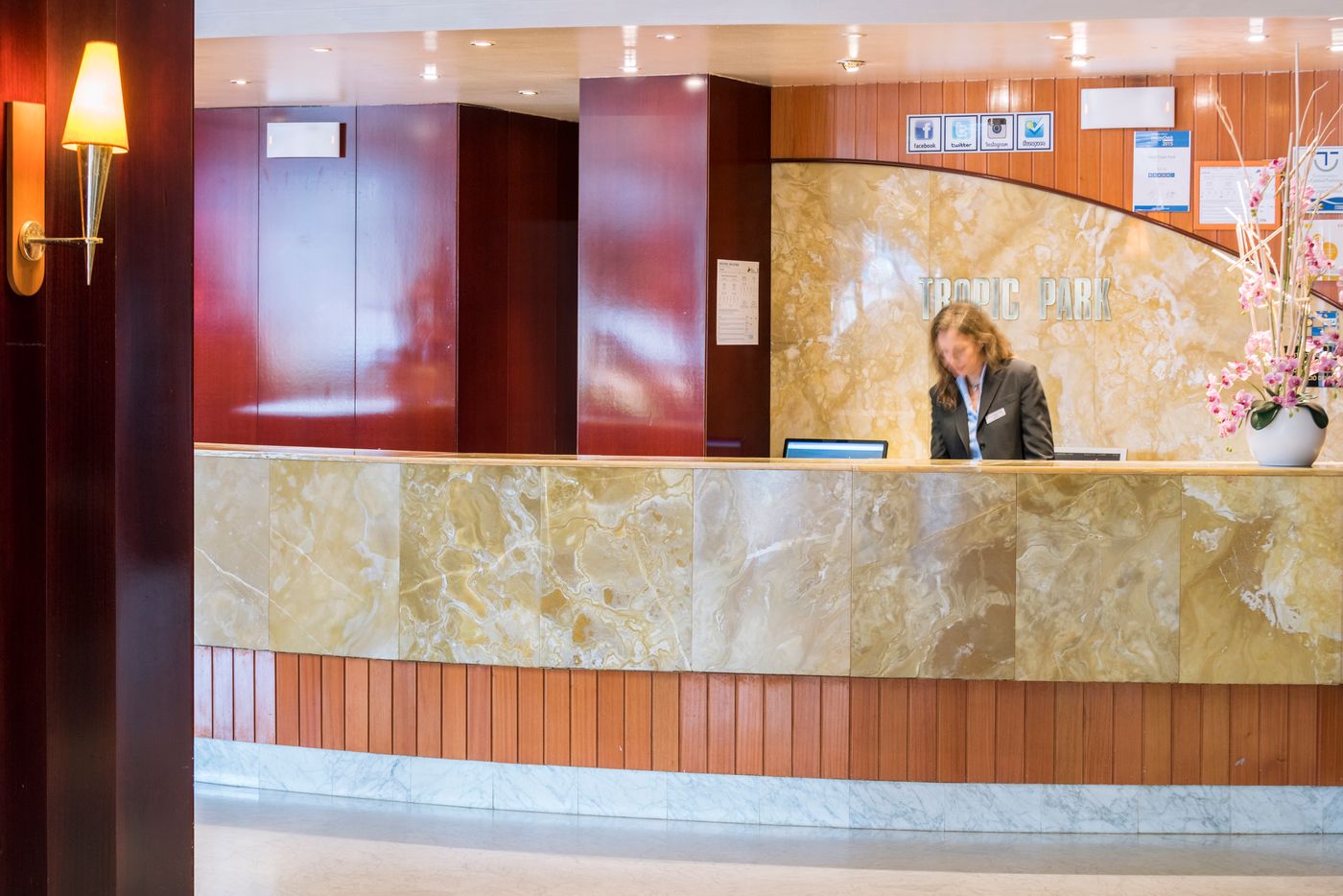 Tropic-Park-Hotel-Lobby-27