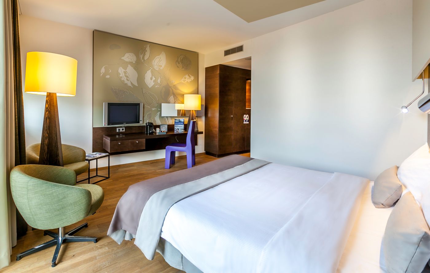 Dutch-Design-Hotel-Artemis-Room-9