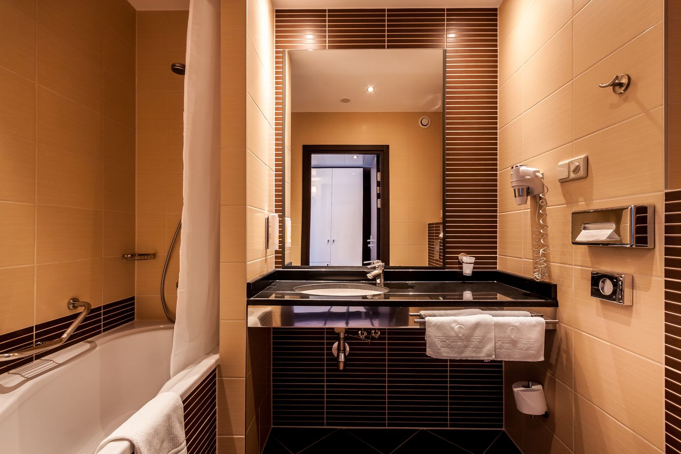 Qubus-Hotel-Krakow-Room-27