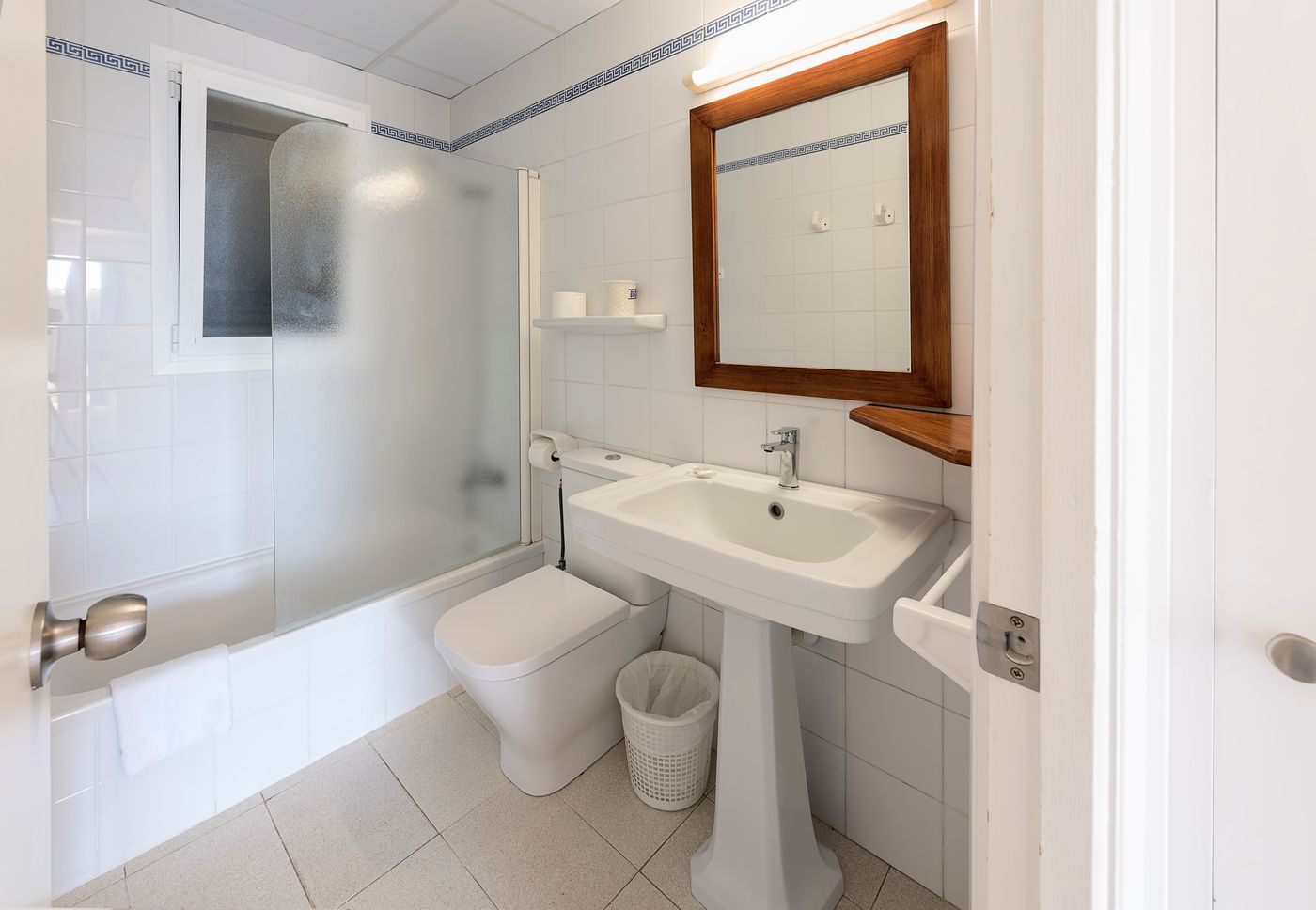 Las-Brisas-I---II-Room-53