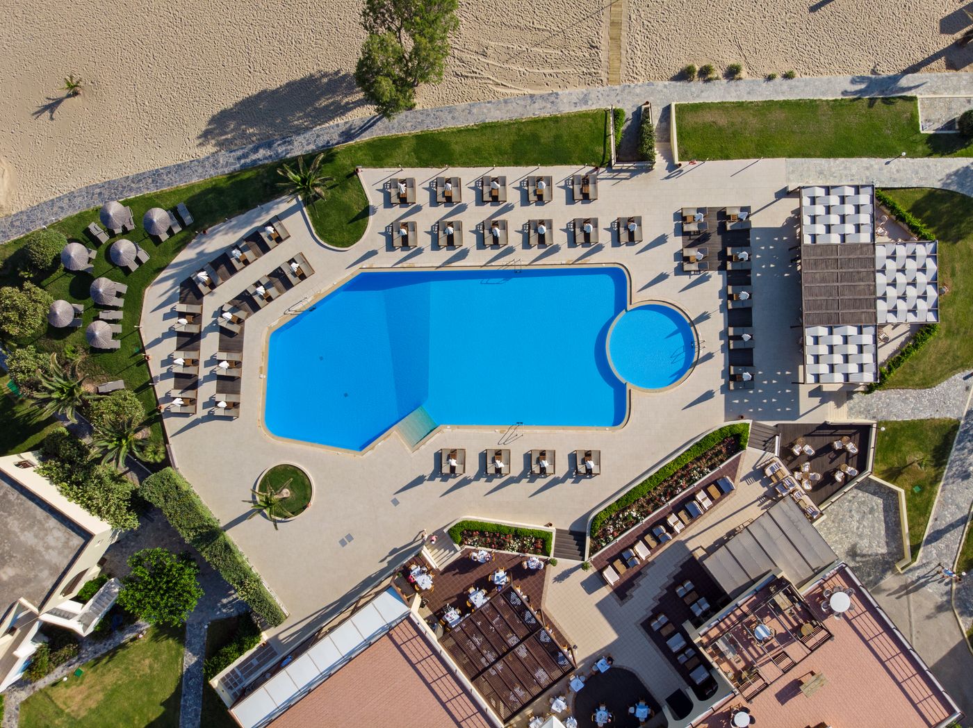 Pilot-Beach-Resort-Pool-4