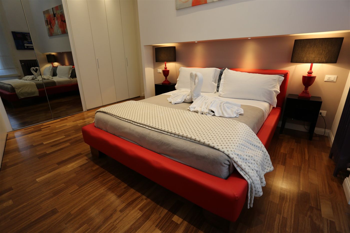 Luxury-on-the-River-Room-8