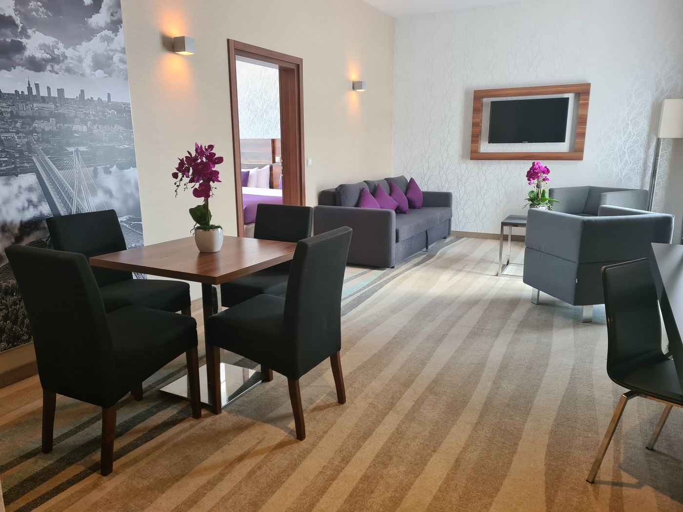 Warsaw Plaza Hotel - Poland - Warsaw - Room - 2