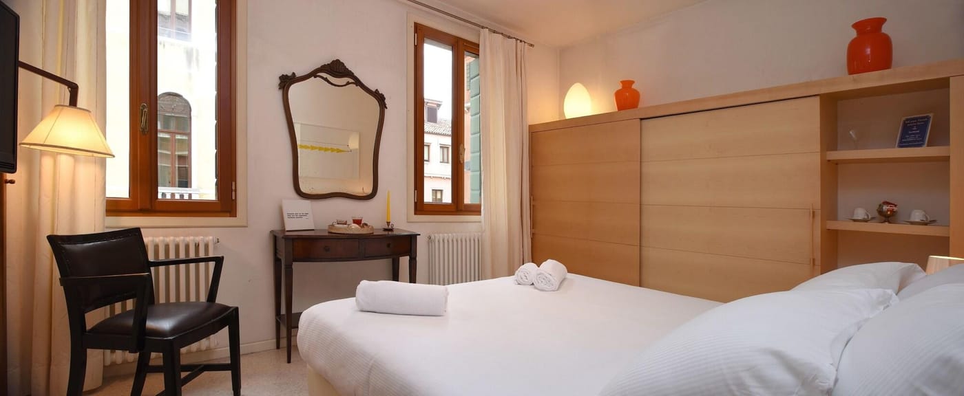 Palazzo San Luca-Italy-Venice-Room-9