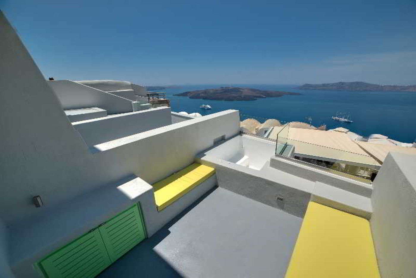 Santorini-Royal-Suites-Room-18