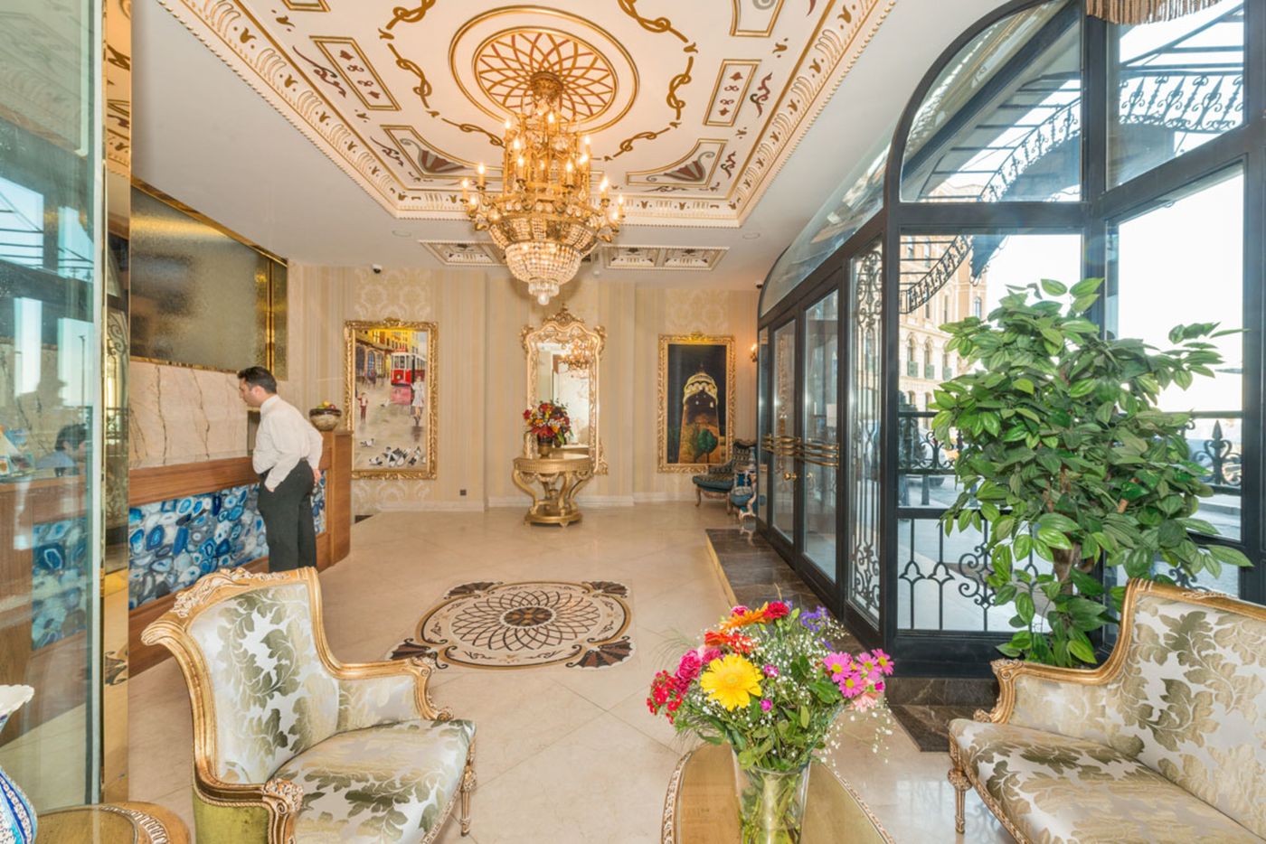 The-Pera-Hill-Lobby-14