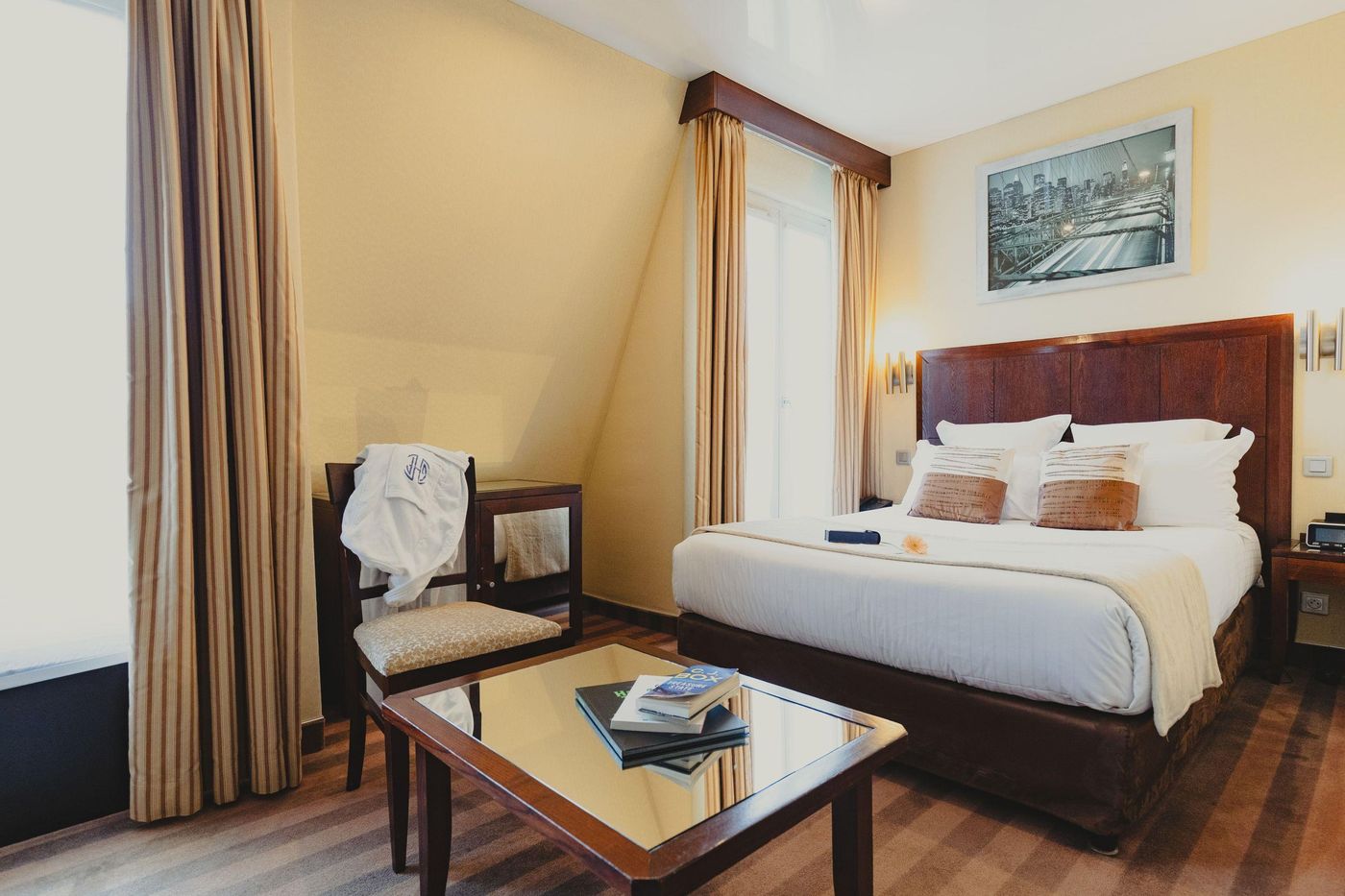 Grand-Hotel-Francais-Room-23