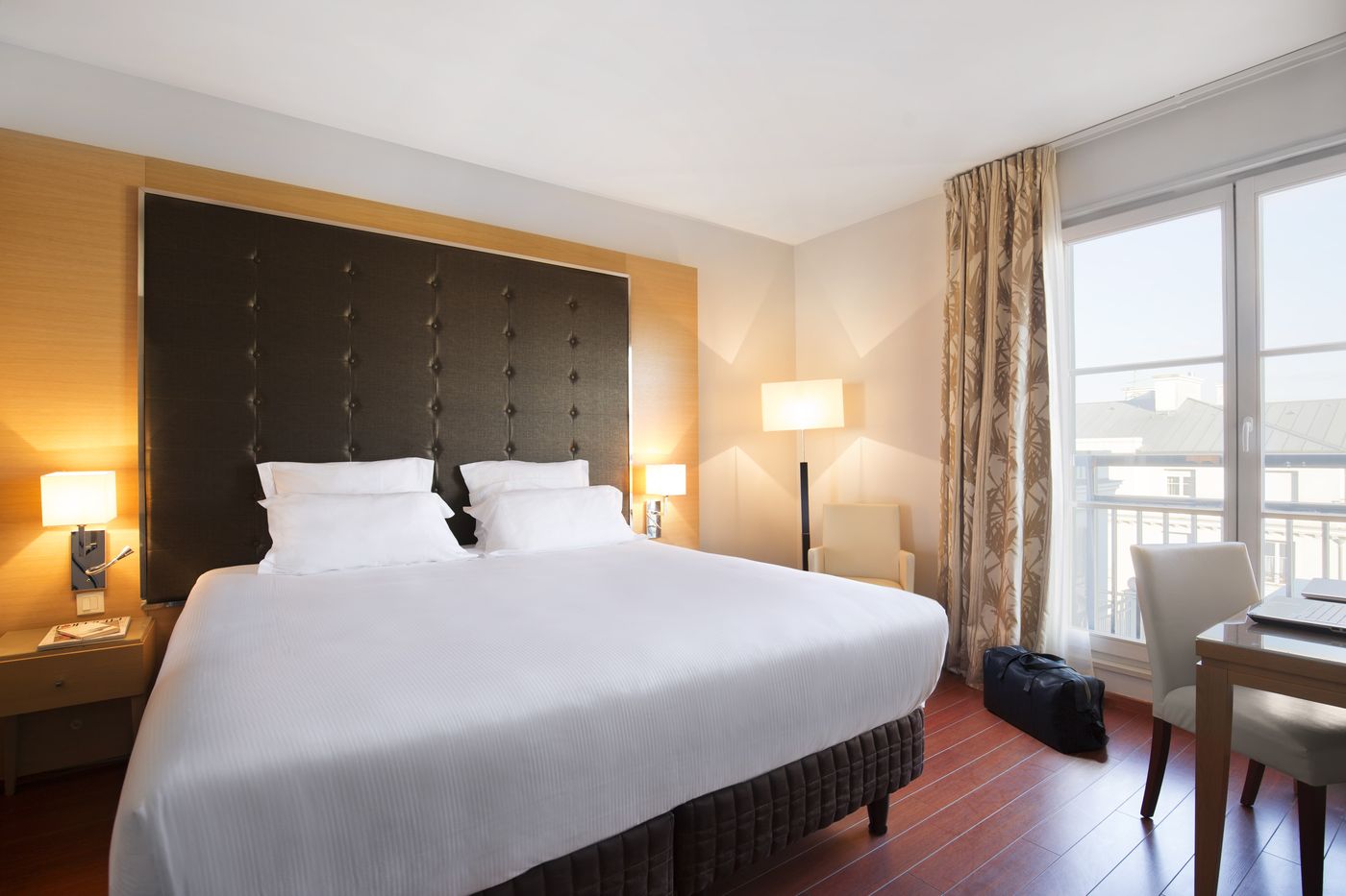 Relais-Spa-Chessy-Room-18