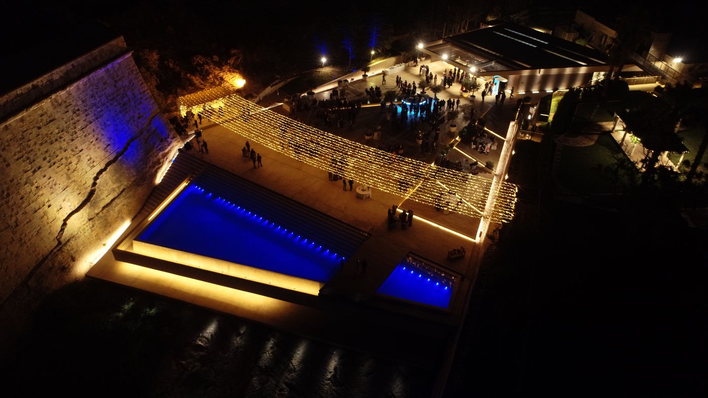 Hotel-Phoenicia-Pool-24