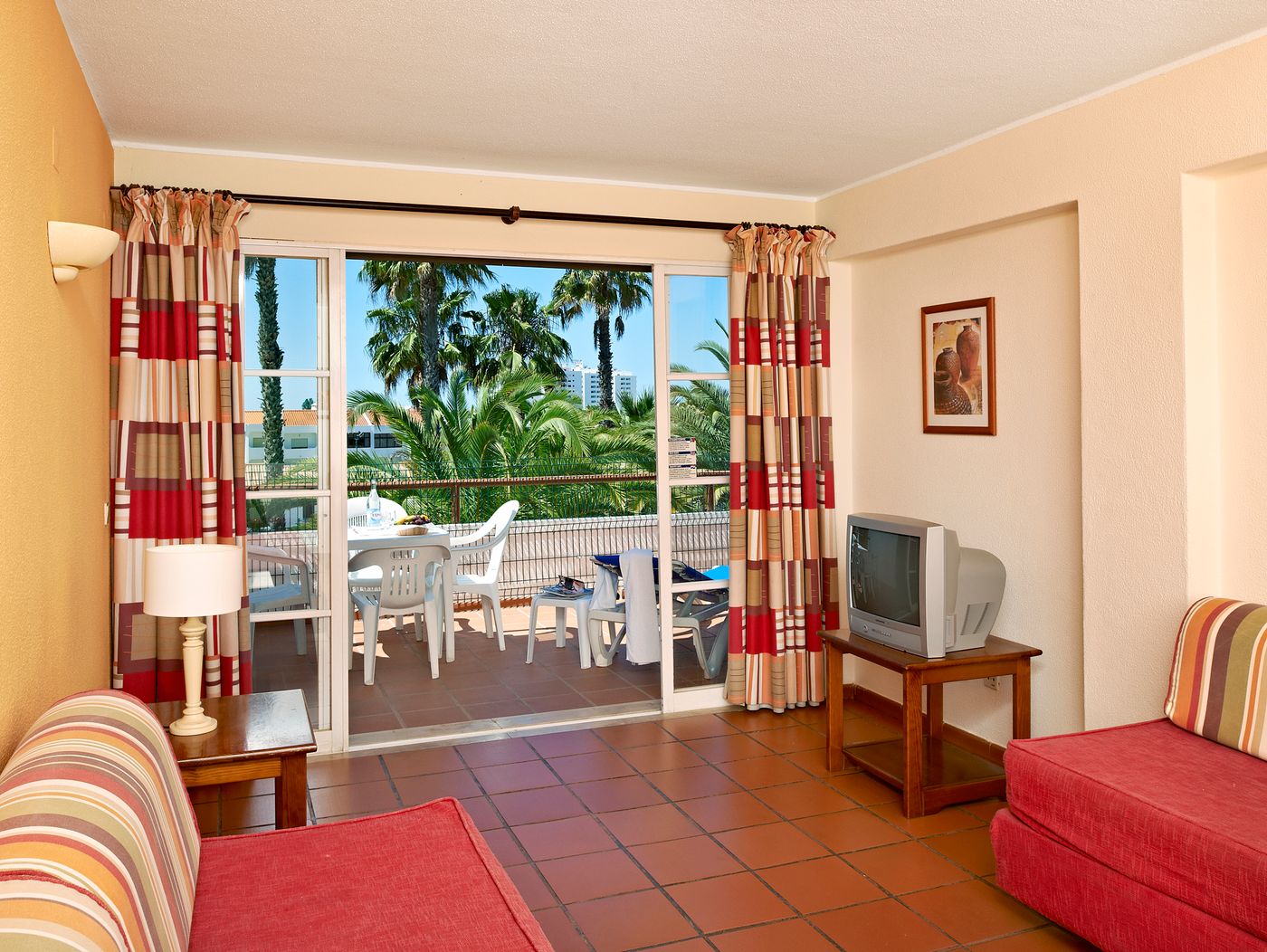 Cheerfulway Vila Alba