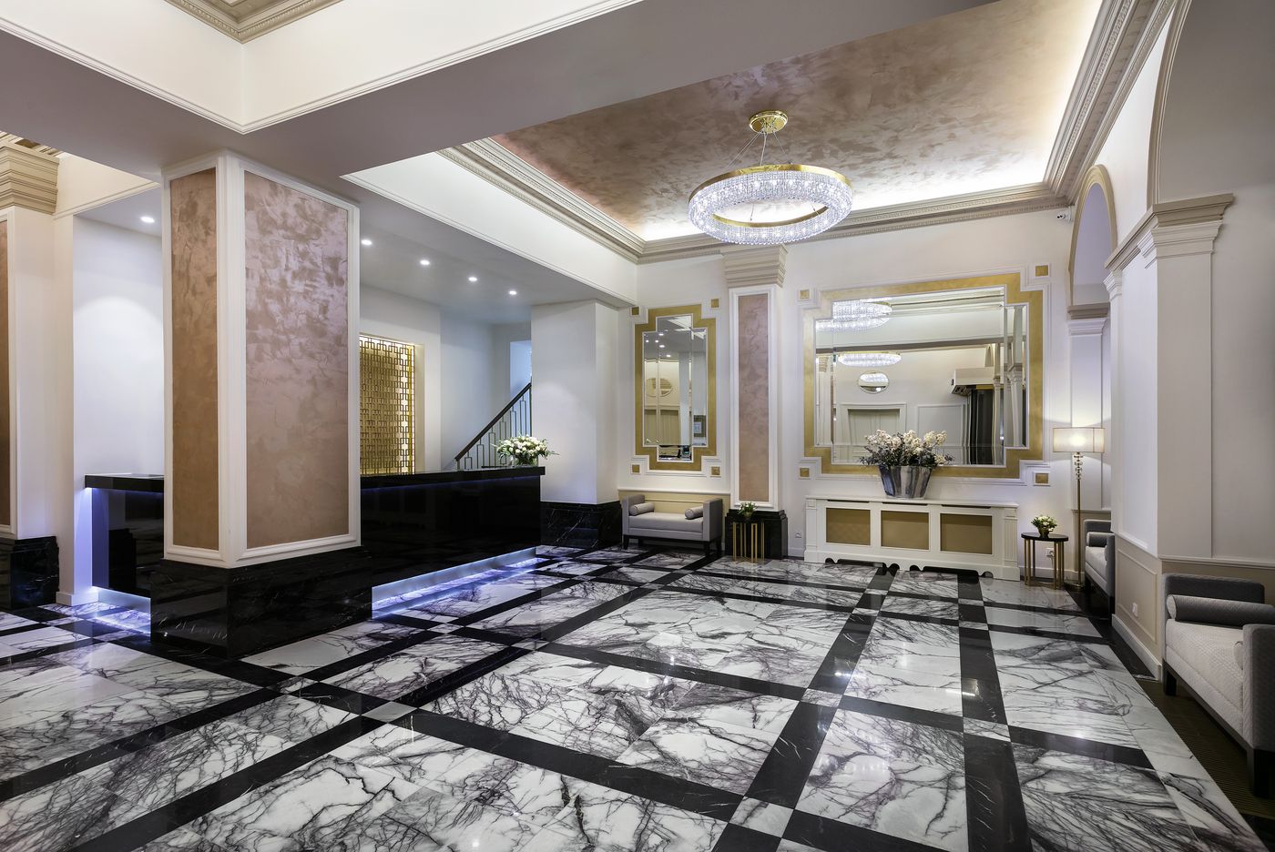 Cosmopolitan-Hotel-Prague-Lobby-9