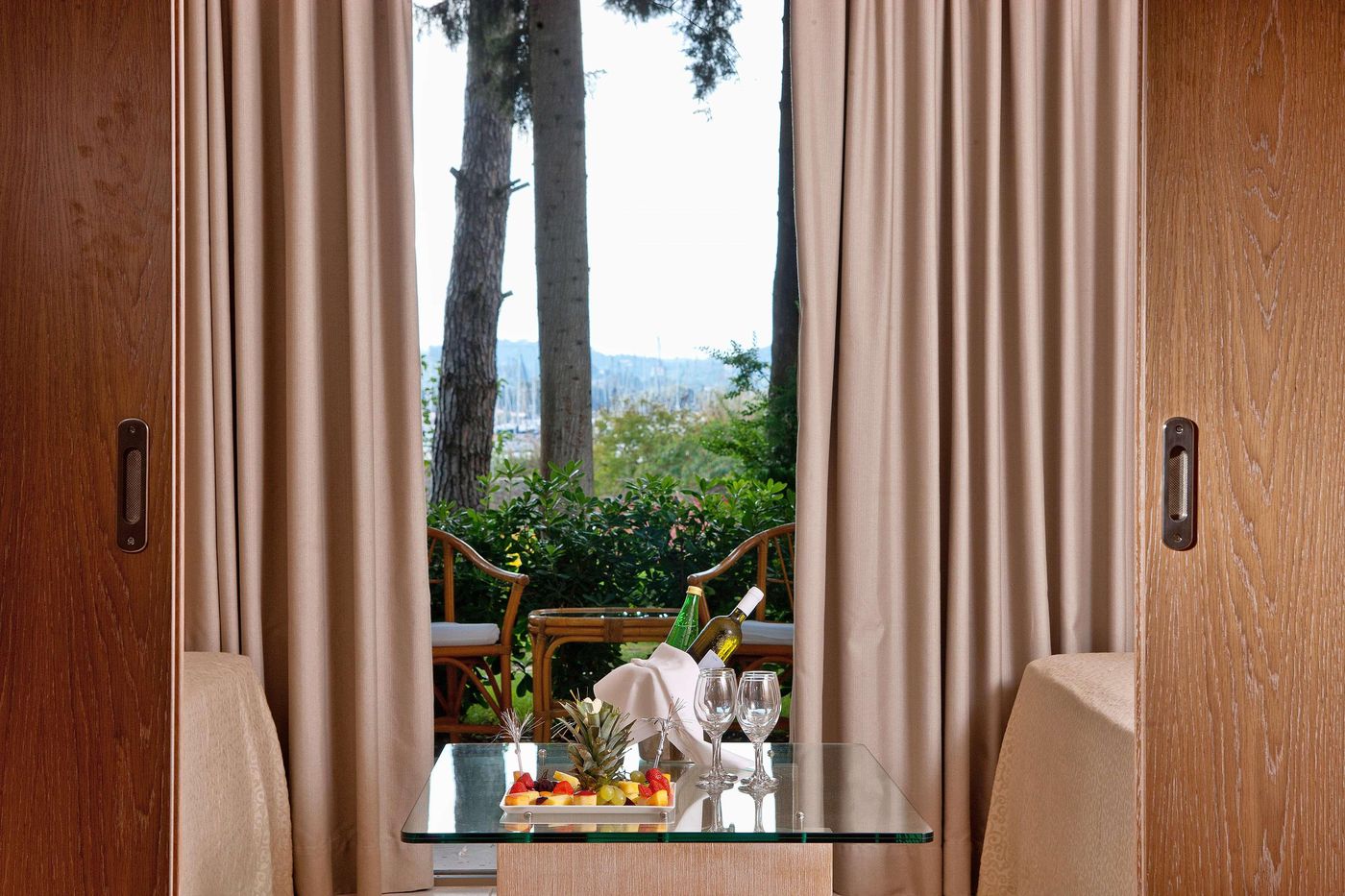 Kontokali-Bay-Room-107