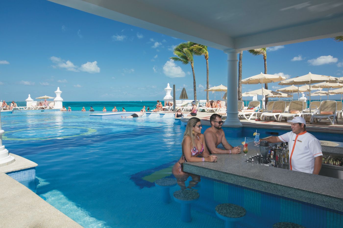 Riu-Palace-Las-Americas-All-Inclusive-Bar-24