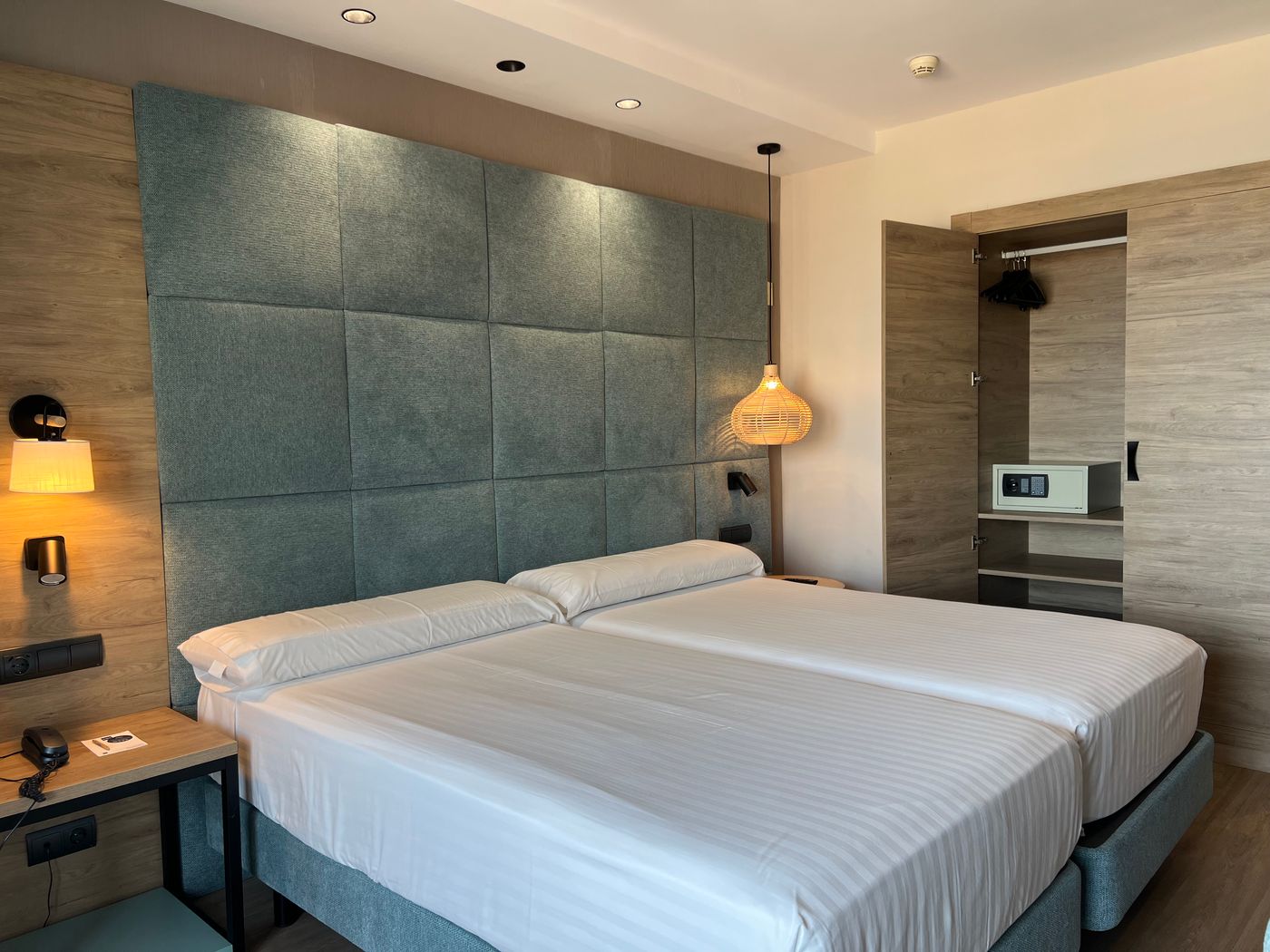 Maya-Alicante-Room-27