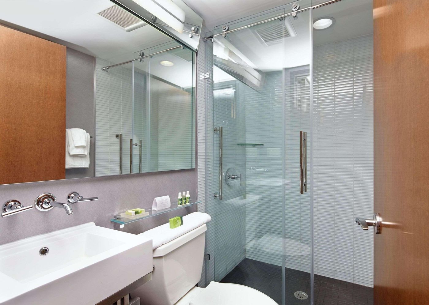 Cambria-Suites-Chelsea-Room-32