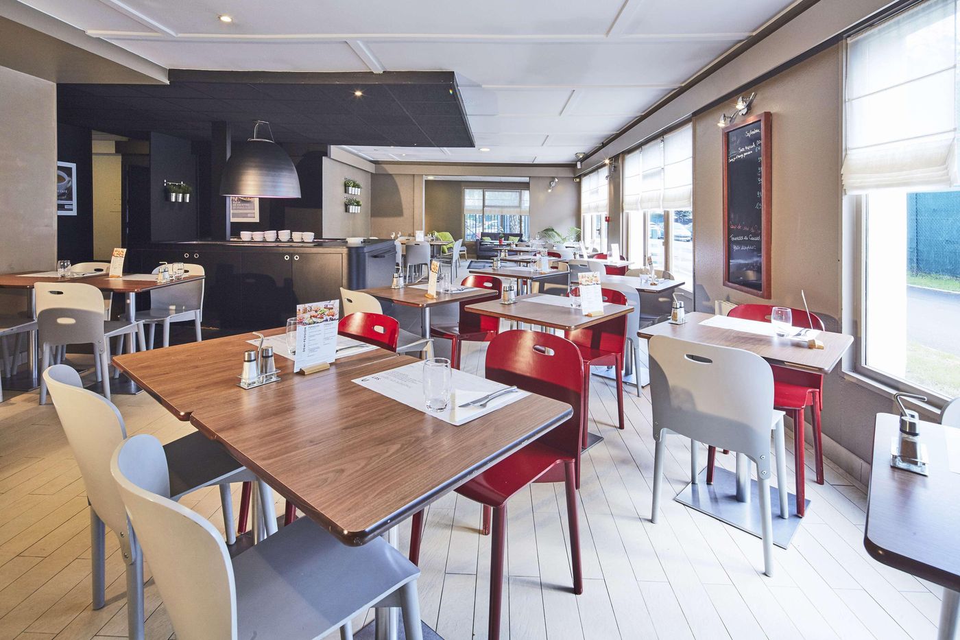 Kyriad-Sannois---Ermont-Restaurant-34