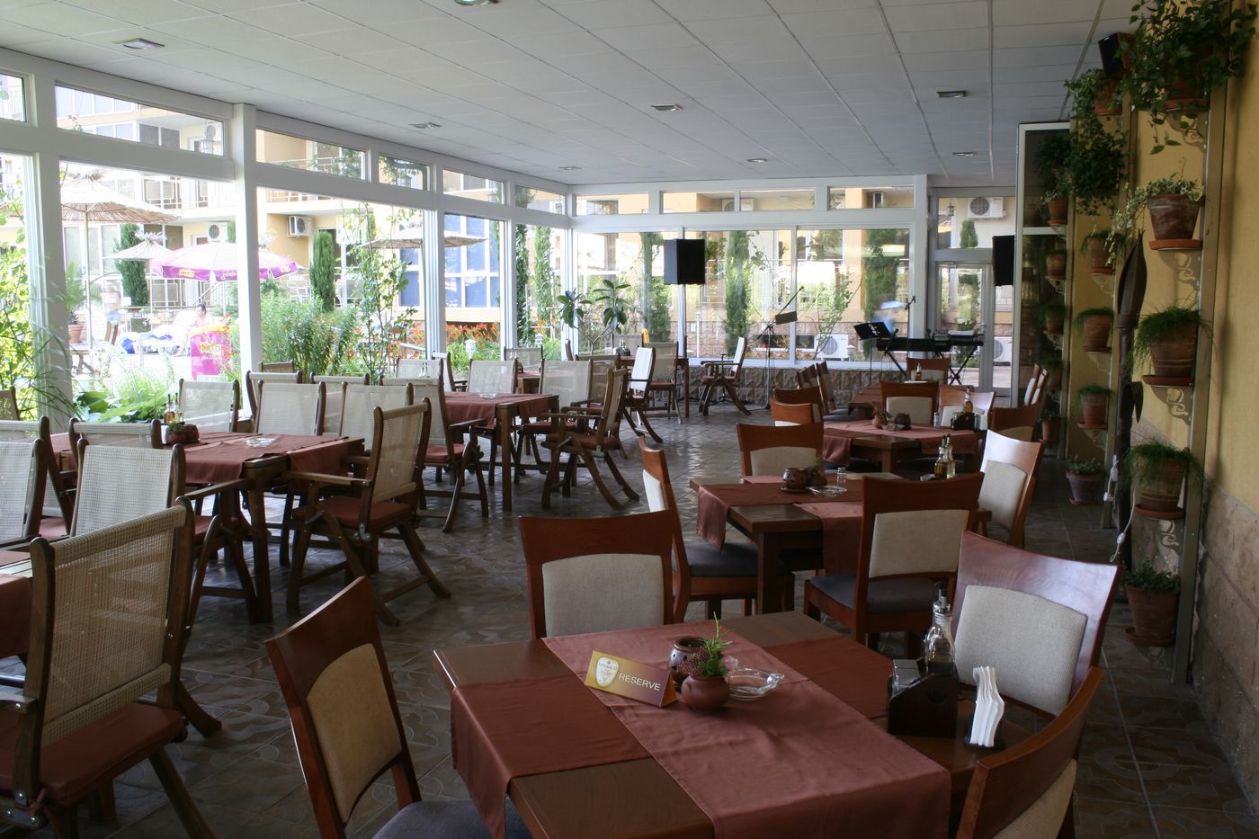 Joya-Park-Complex-Restaurant-32