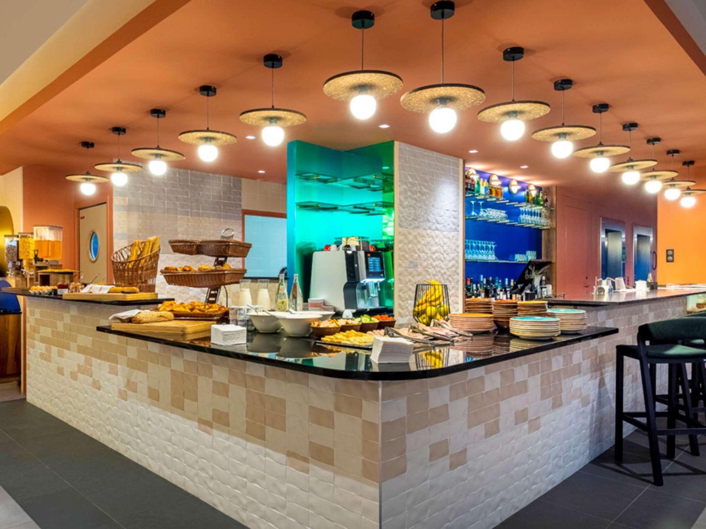 Ibis-Styles-Paris-Meteor-Avenue-d-italie-Bar-34