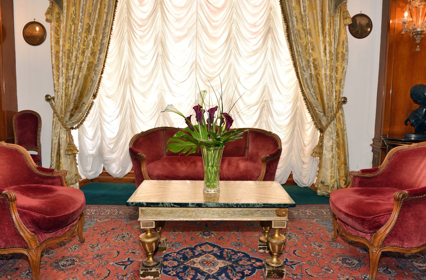 Hotel-Forum-Rome-Lobby-15