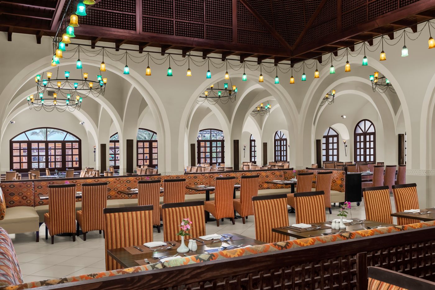 Jaz-Makadi-Oasis-resort---Club-Restaurant-27