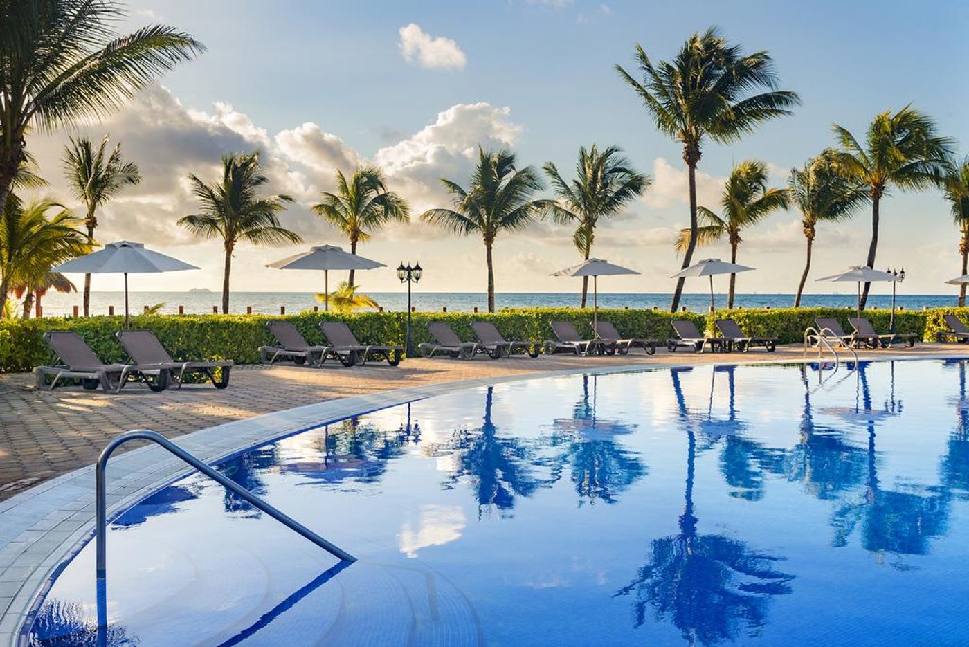 Ocean Maya by H10 - Adults Only