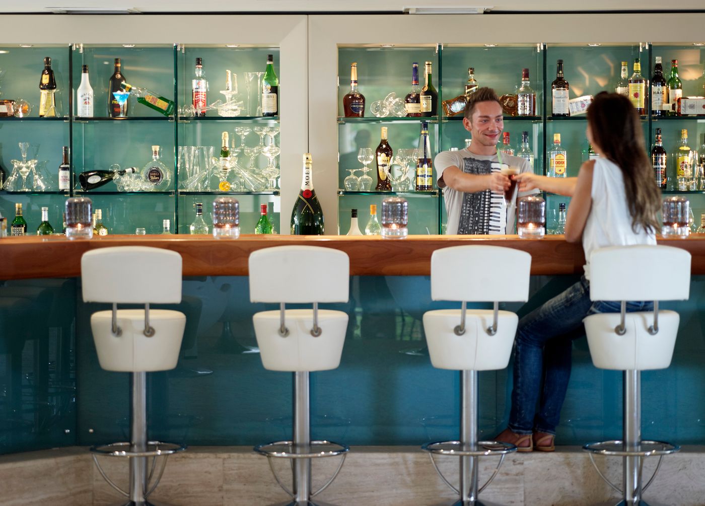 Esperos-Palace-Resort-Hotel-Bar-34