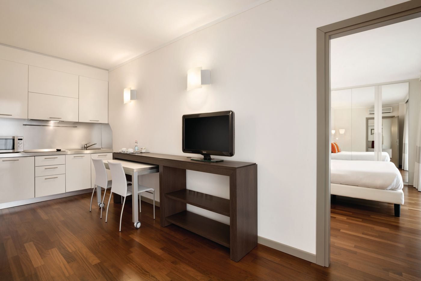 Ramada-Plaza-Milano-Hotel-Room-22