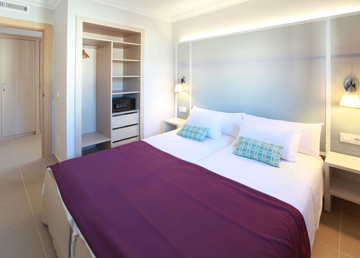 Flamingo Beach Resort