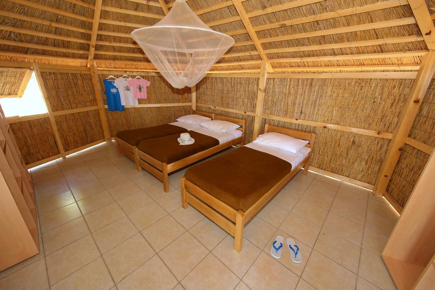 Pine Beach Pakostane