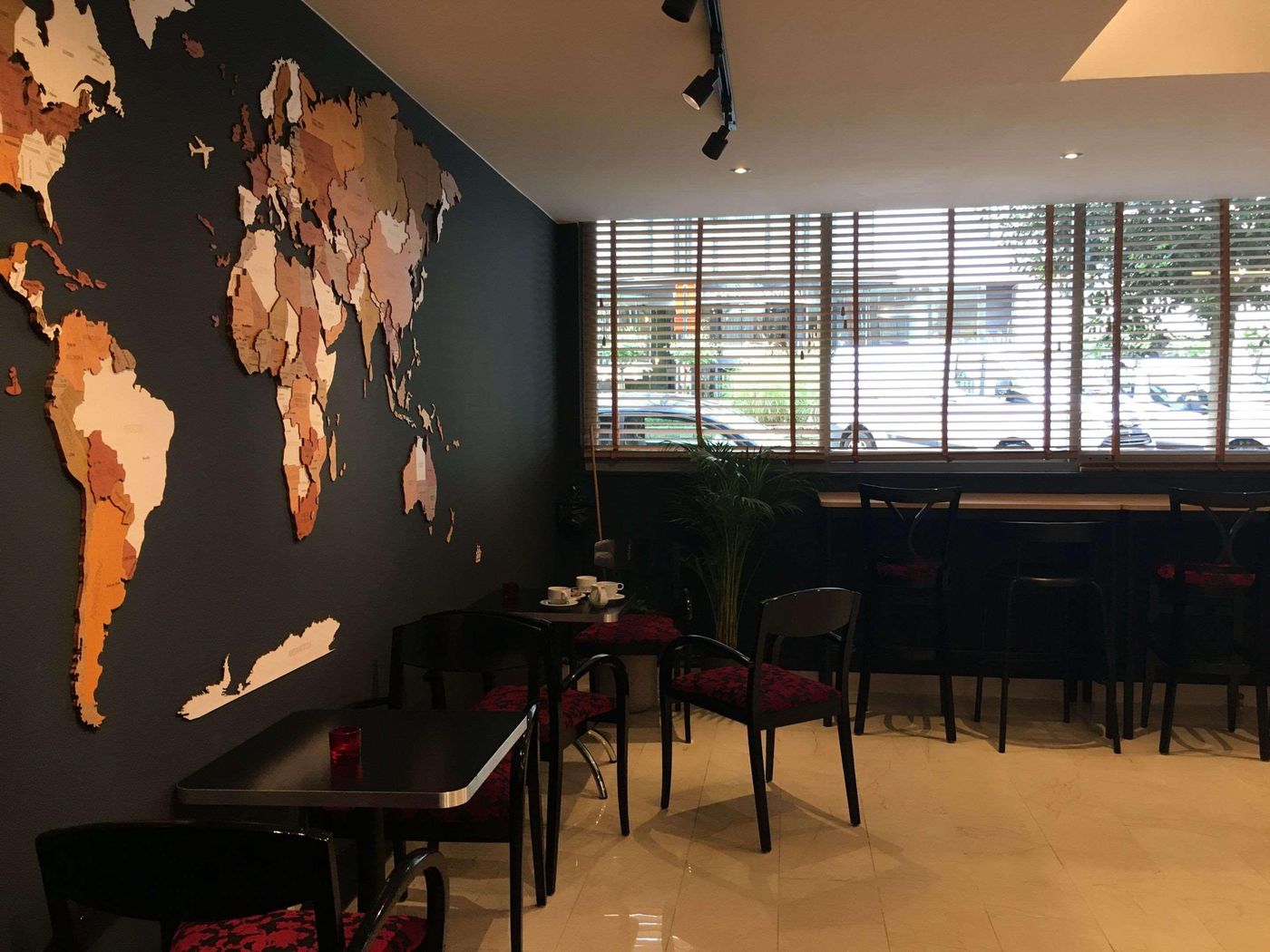 First-Euroflat-Hotel-Restaurant-18