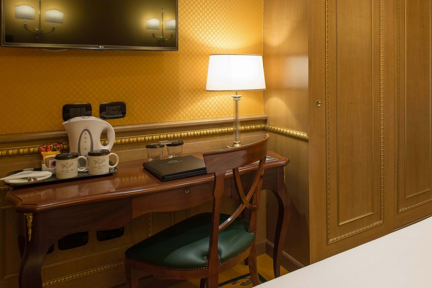 Hotel-River-Palace-Room-45