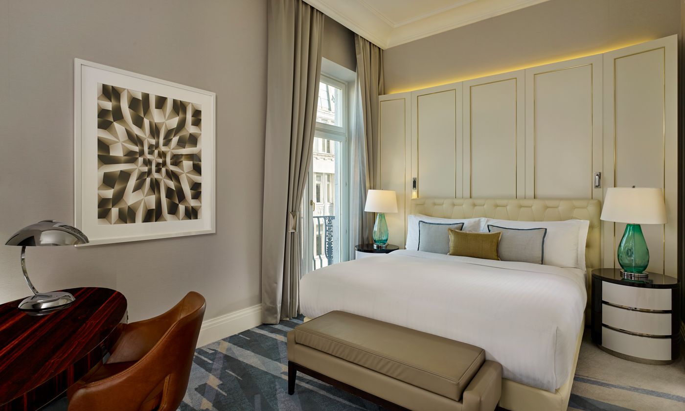 The-Ritz-Carlton--Budapest-Room-35
