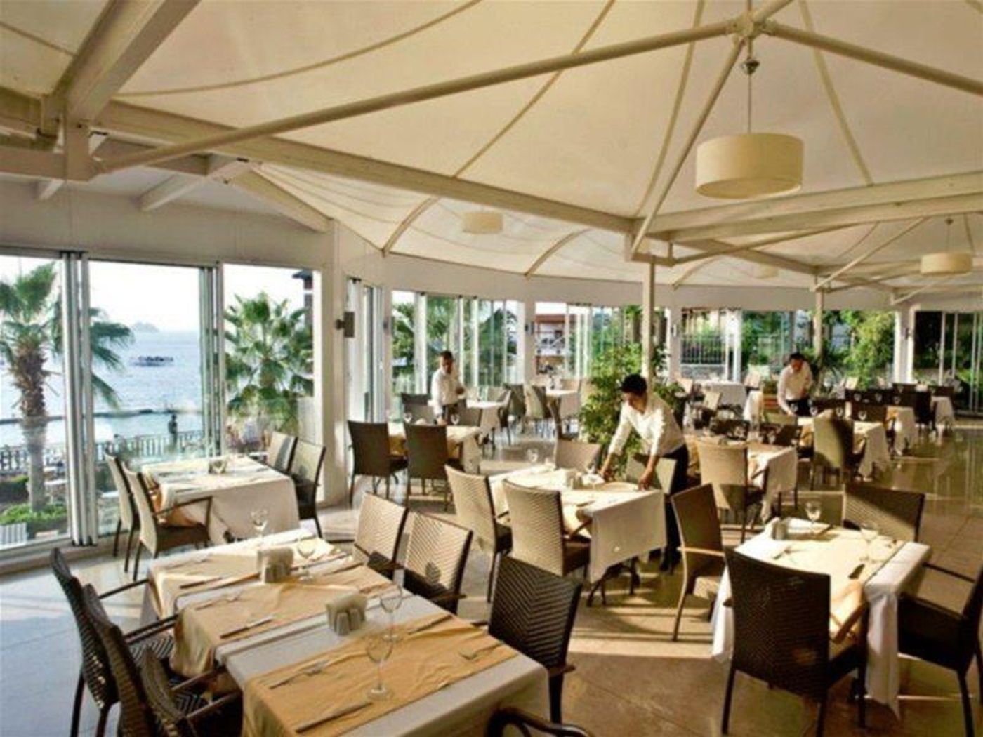 Delta-Hotels-by-Mariott-Bodrum-Restaurant-18
